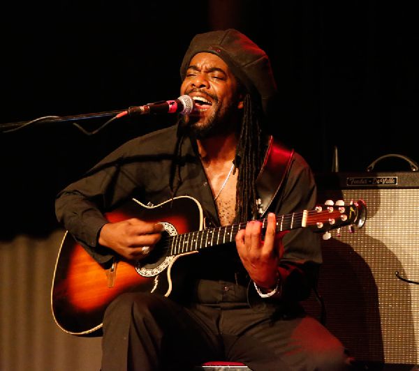 Peter Lee - Guitarist